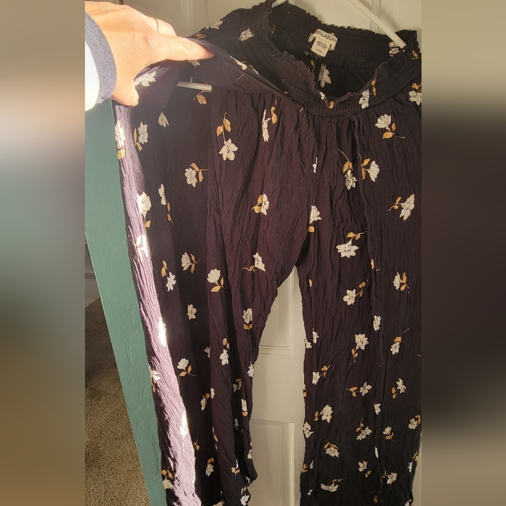 Women's Black Leg Wide Floral Pants S - Picture 12 of 12